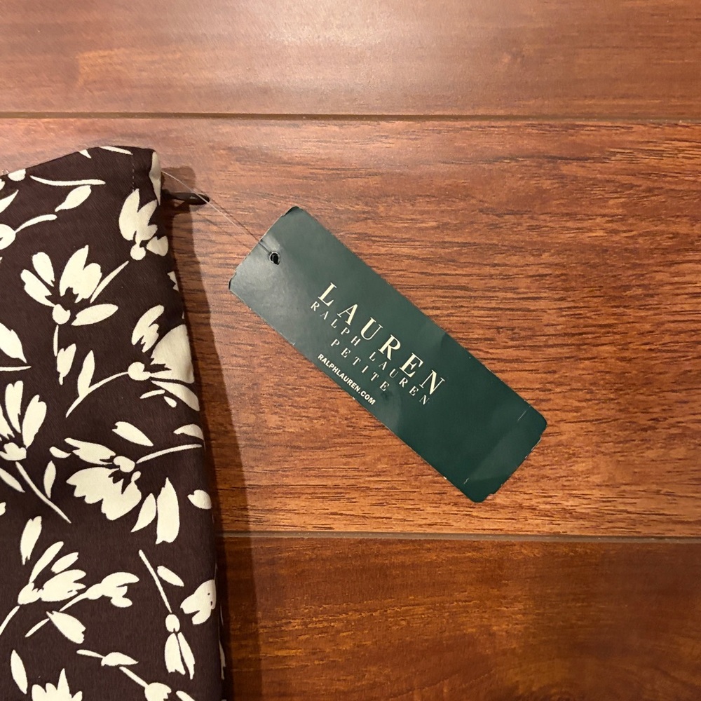 Lauren Ralph Lauren Brown & White Floral Pencil Skirt Size 2P NWT - Picture 5 of 9